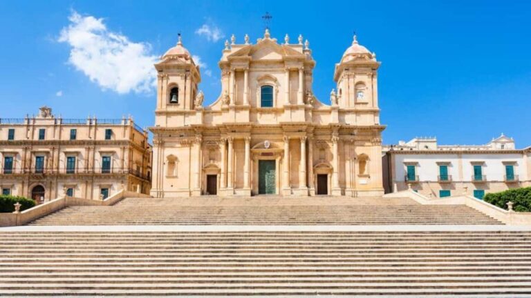 Catania: Noto and Calamosche Beach Private Day Tour - How the Tour Adds Value