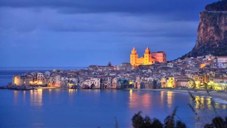 Cefalù tour by train: a journey between the sea and cultural treasures - Exploring the Cathedral and Medieval Highlights