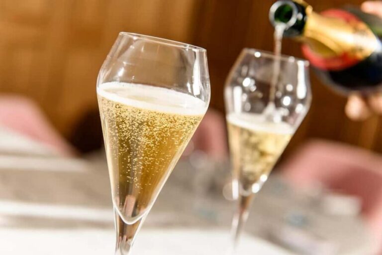 Central London: New Years Eve Dinner with Live Jazz - An In-Depth Look at the Experience