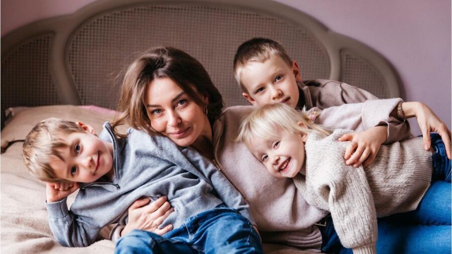 Champagne: Professional Photographer - Why Consider a Professional Photo Session in Champagne?