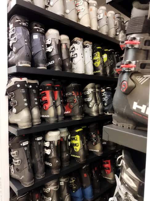 Champoluc: rentaplay rental, winter sports gear - The Equipment & Brands