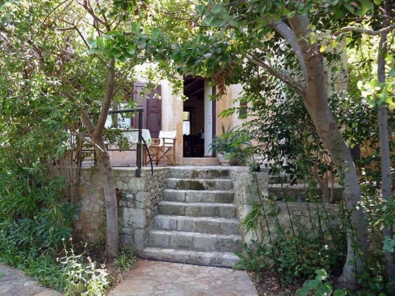 Chania: Monasteries and Vamos Village Tour with Lunch - Visiting Vamos: A Step Back in Time