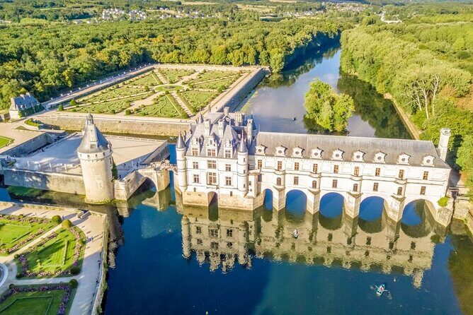 Chenonceau Castle: Private Guided with Ticket - The Experience of a Private Guide