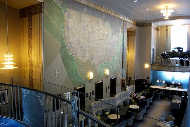 Chicago Walking Tour: Art Deco Skyscrapers Riverfront - Why This Tour Works Well