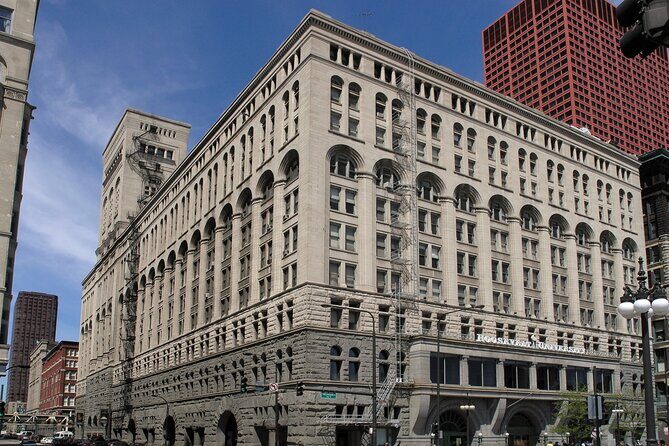 Chicago Walking Tour: Historic Skyscrapers - The Value of a Guided Tour