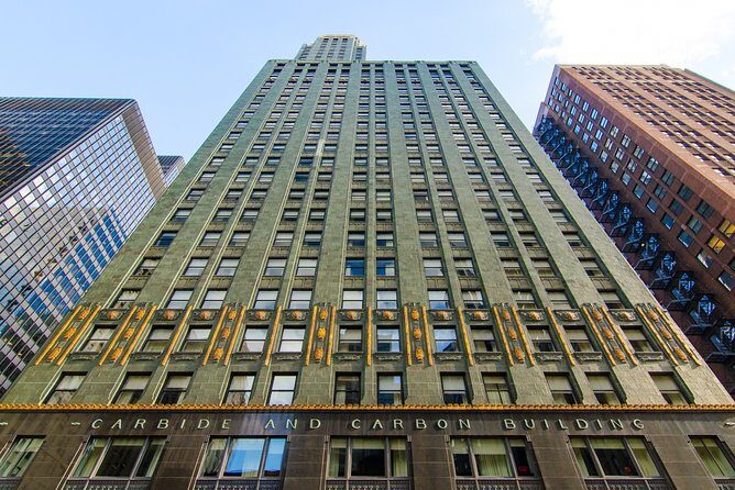 Chicago Walking Tour: Must-See Chicago - Aqua Tower