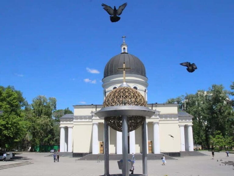 Chisinau: City Highlights Private Walking Tour - Practical Details and Value