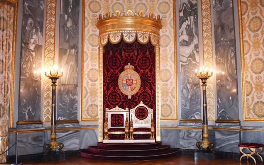 Christiansborg Palace Tour in Spanish - An In-Depth Look at the Christiansborg Palace Tour