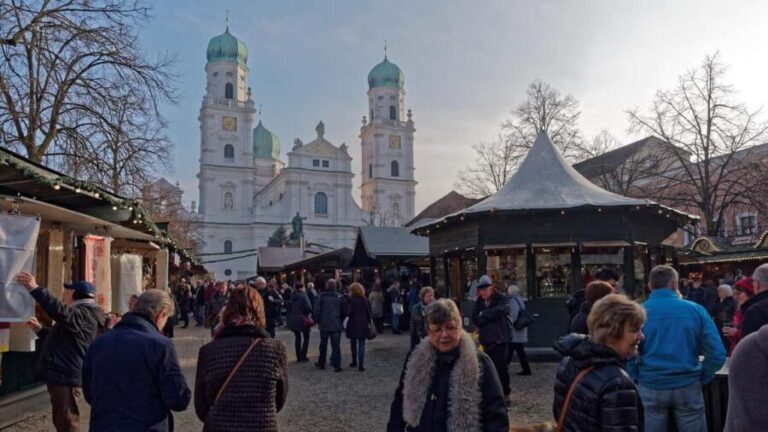 Christmas markets at Regensburg and Passau - What to Expect