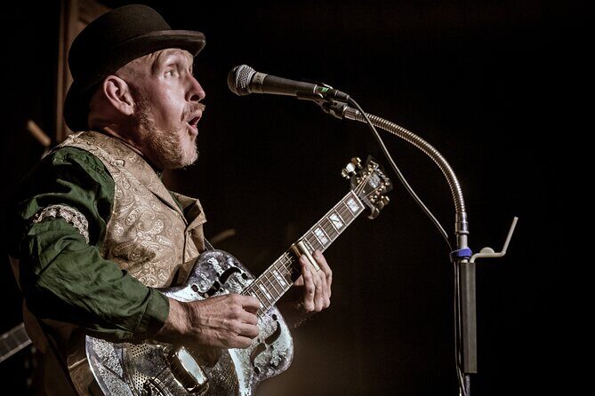 Chuck Wagon Supper & Western Stage Show at Blazin' M Ranch Ticket - The Western Activities & Atmosphere