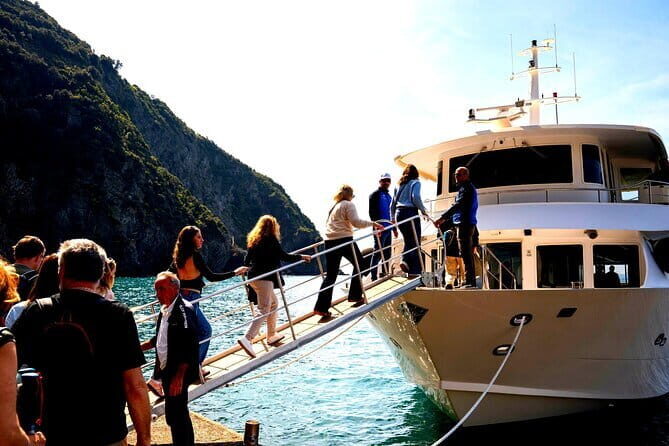 Cinque Terre Premium day trip with local guide from Florence - Stop 2: Light Hiking & Boat Ride