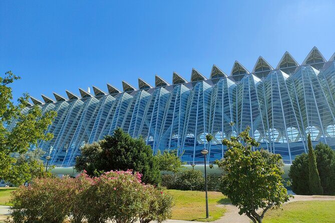 City of Arts and Sciences Bike Tour - The Path and Facilities