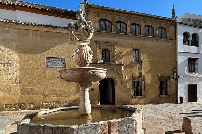 City of Caliphs: A Self-Guided Walking Tour of Córdobas History - Walking Through Historic Landmarks