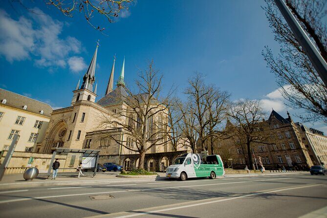 City Tour HOP ON HOP OFF (LUGA 2025) - Practical Details and Tips