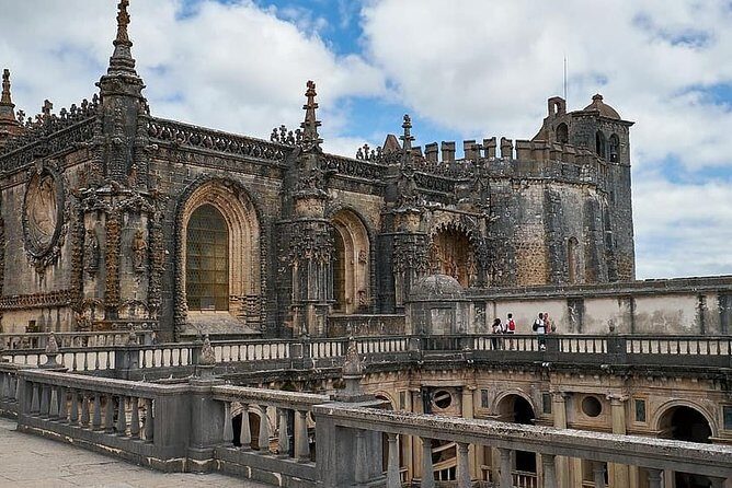 city tour Tomar, route of the Templars, Jewish quarter of Tomar - The Castle and its Fortifications