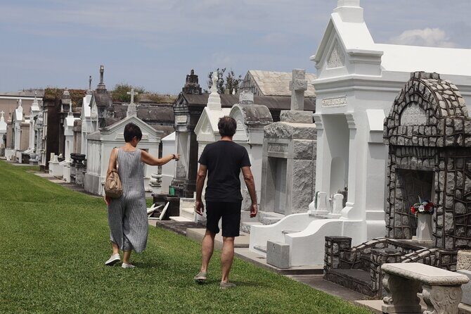 Citywide Driving Tour with Local Jazz Musician - The Value of the Experience