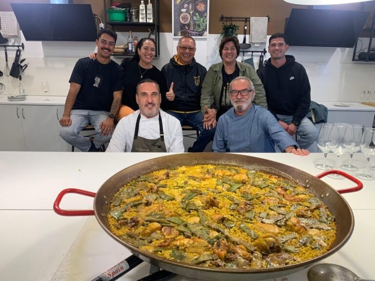 Class of Valencian Paella with welcome drinks and tapas - The Reality: What Travelers Can Expect