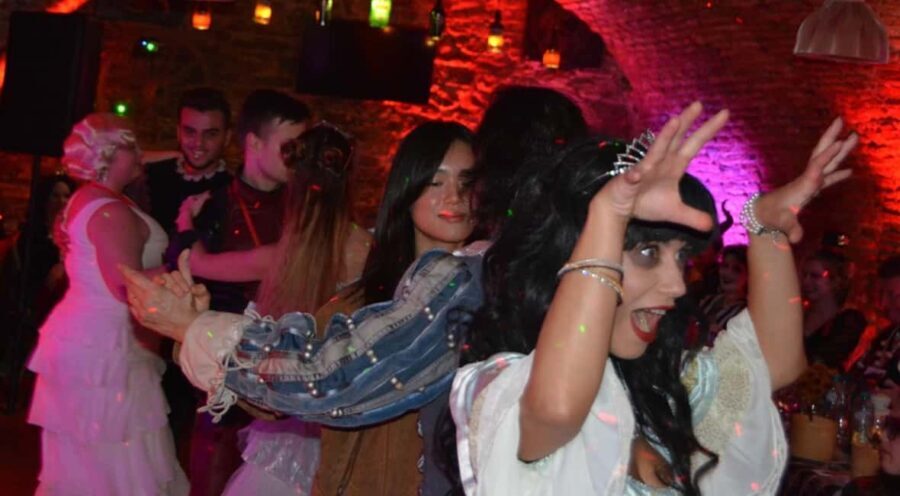 Cluj-Napoca: 3-Day Private Halloween Tour with 2 Parties - FAQ