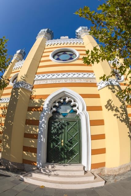 Cluj-Napoca: Jewish Heritage Walking Tour - Stories That Resonate