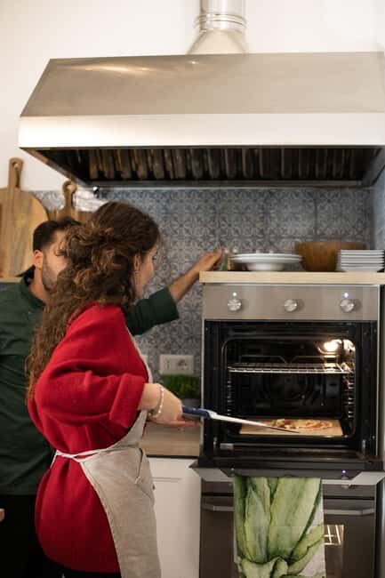 Cold Ac Holy Pizza! Pizza & Gelato Class +Wine near Vatican - What Travelers Say