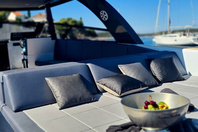 Colnago 45 - Luxury Private Speedboat Tours - Who Should Consider This Tour?