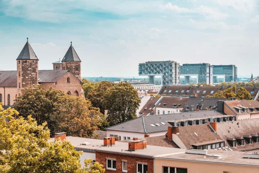 Cologne: 2-hour Best Intro Walking Tour with a Local - Exploring Cologne with a Local: What to Expect