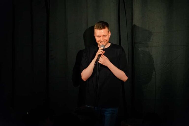 Cologne: Best Stand-up-Comedy with laugh guarantee - Who Is This Experience Best For?