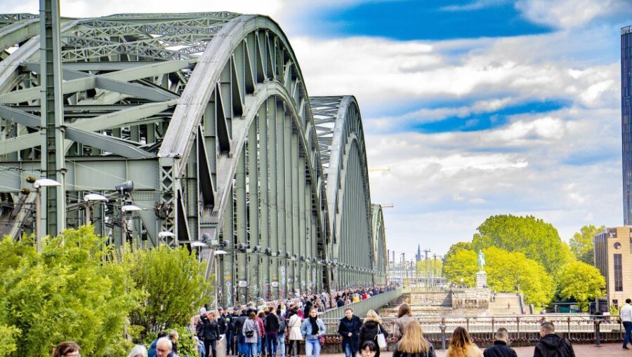 Cologne: Capture the most Photogenic Spots with a Local - Why You Might Love This Tour