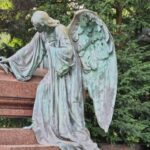 Cologne: Melaten Cemetery Celebrities and Curiosities - Who Is This Tour Best Suited For?