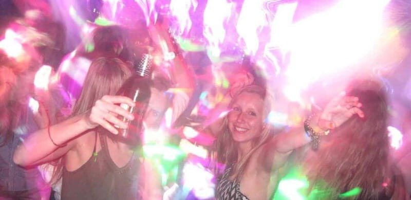 Cologne: Private Pub Crawl - The Experience in Action: Real User Perspectives