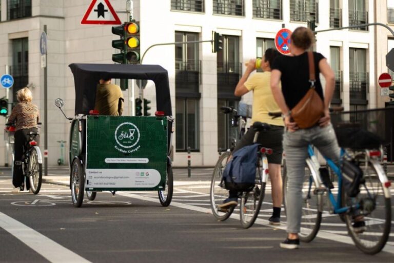 Cologne: Private Rickshaw Tour - Why Travelers Love This Tour