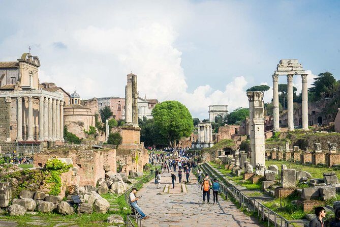 Colosseum and Roman Forum Group Tour or Self Audio Guided tours - What’s Included and What to Watch Out For