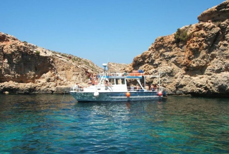 Comino: Private Boat Trips, Swimming stops and Caves Tours - The Experience on Board