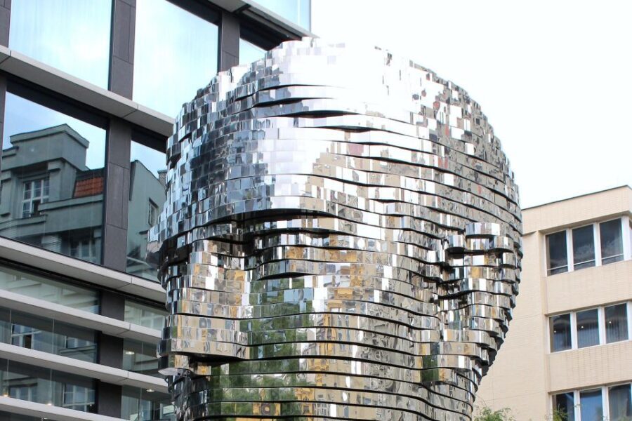 Contemporary art tour in Prague: the works of David erný - Diving into the Artworks and Districts