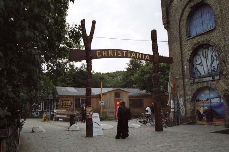 Copenhagen & Christiania : Guided Bike Tour in French - The Itinerary: What You’ll See and Why It Matters