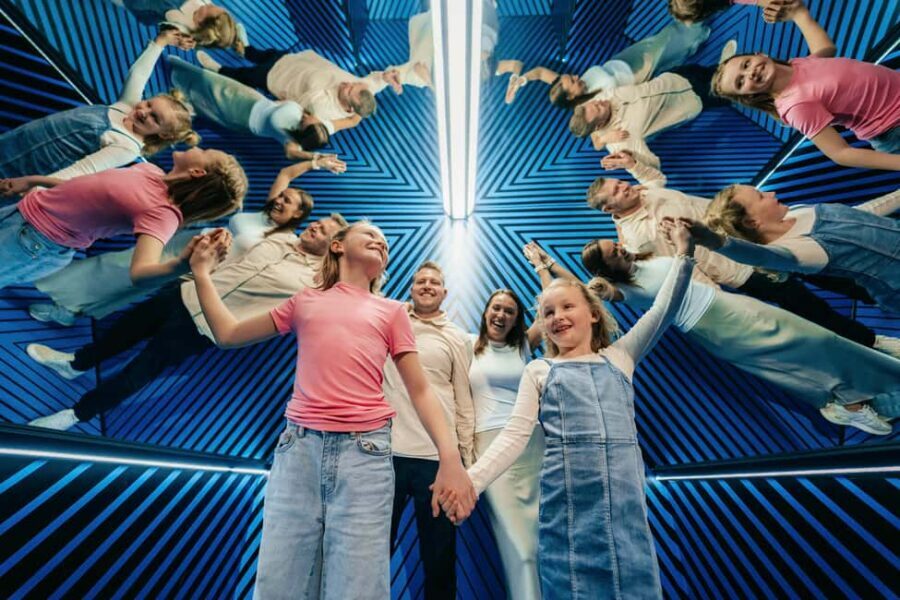 Copenhagen: Museum of Illusions Entry Ticket - The Photo Opportunities