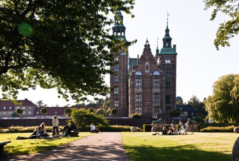 Copenhagen: Private Guided Walking Tour of Rosenborg Castle - Is It Worth the Price?