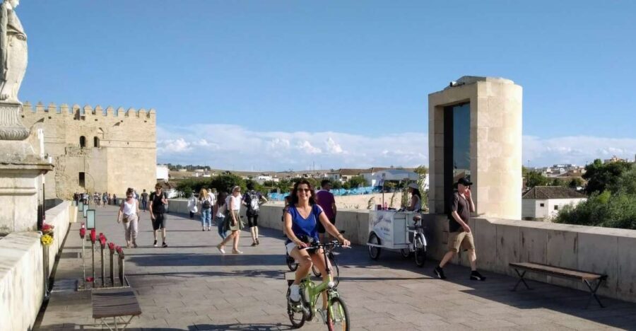 Córdoba: Private Bike Highlights Tour with Personal Guide - The Experience: Pros and Cons