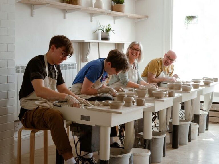 COTSWOLDS: Potters Wheel Taster Experience - The Studio Environment and Group Size