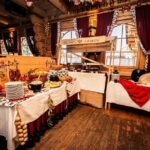 Cottage Style Evening with Folk Show and Traditional Feast from Krakow - The Real Value of This Tour