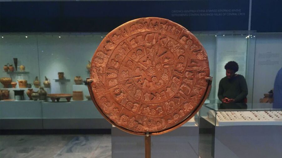 Crete: Knossos Palace and Museum E-Tickets with Audio Guides - The Value of This Tour