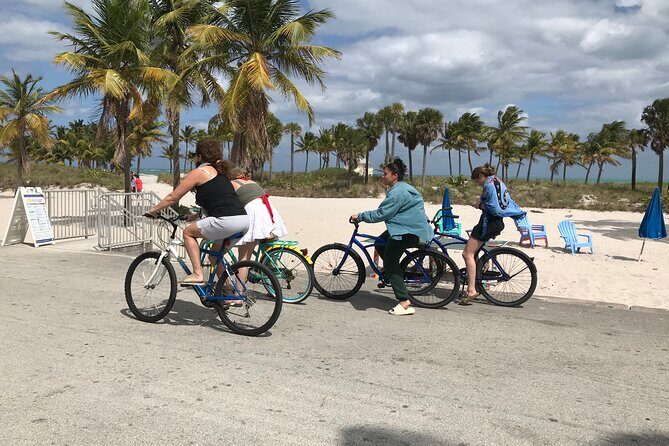 Cruiser Bike Rental at Crandon Park - Who Should Consider This?