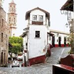 Cuernavaca and Taxco 1-day Tours from Mexico City - Transportation and Group Size