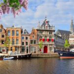 Cultural and Historical Audio guided walking tour Tour of Haarlem - The Pros and Cons