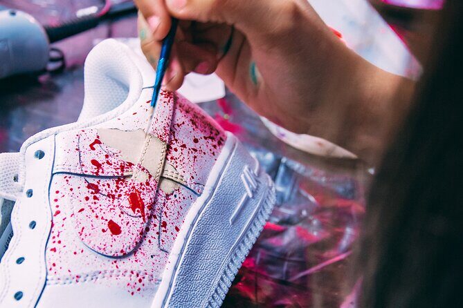 Custom Your Sneakers Into a Piece Of Art in Paris - What You Can Expect from the Workshop