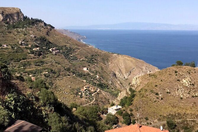 Cyclops Tour - First Stop: Acireale