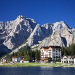 Daily tours in the Dolomites with departure and arrival in Cortina d'Ampezzo - Key Points:
