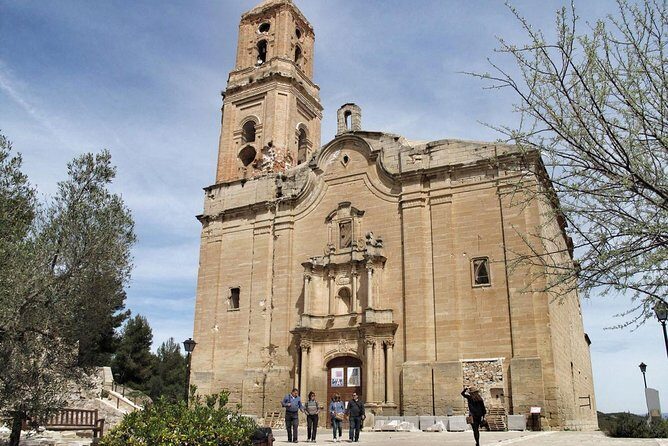 Dalí, Besalú & Garrotxa - Small group - FAQ