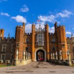 Dark History of the Tudors: Private Tour of Hampton Court Palace - A Complete Breakdown of the Itinerary