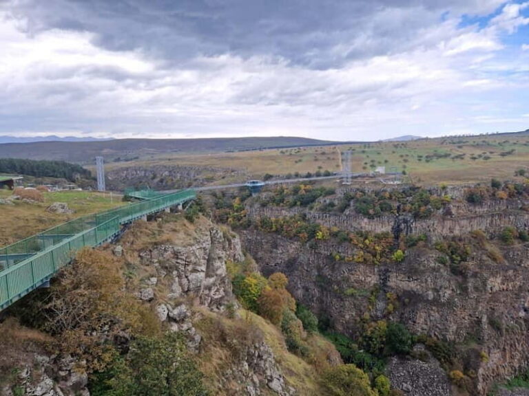 Dashbash Canyon and the German village of Elizabethtal - The Highlights in Detail